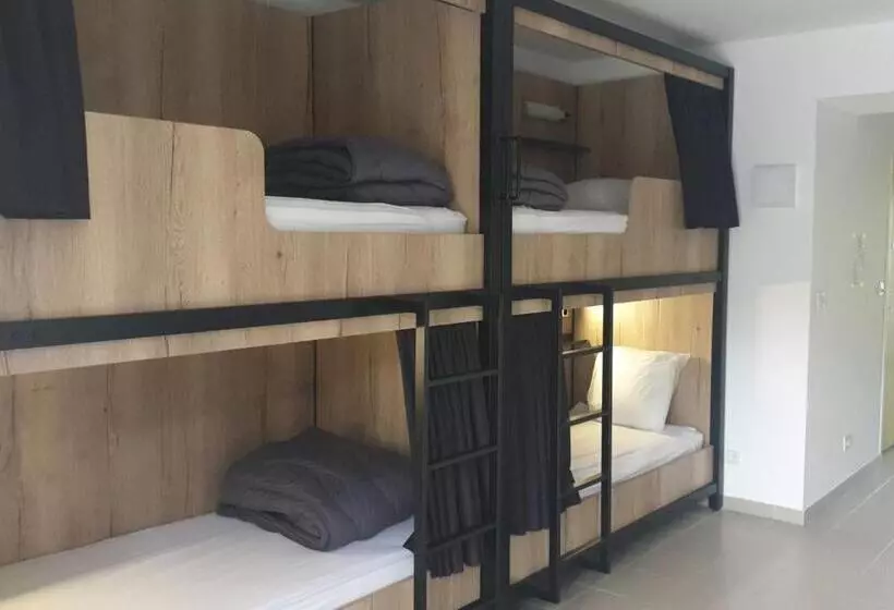 Hostel Les Terrasses Du Roc