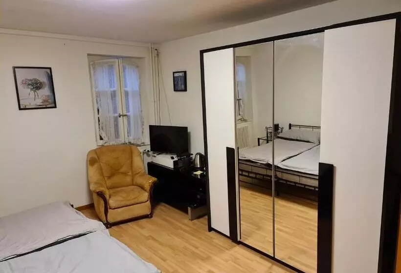 ホテル Auberge De Ballens