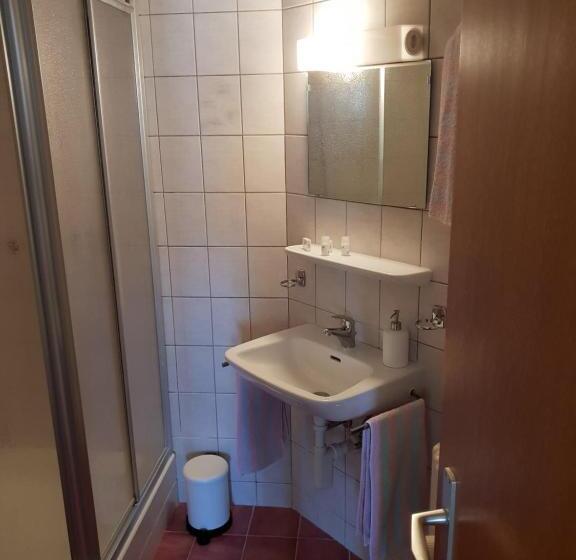 ホテル Auberge De Ballens