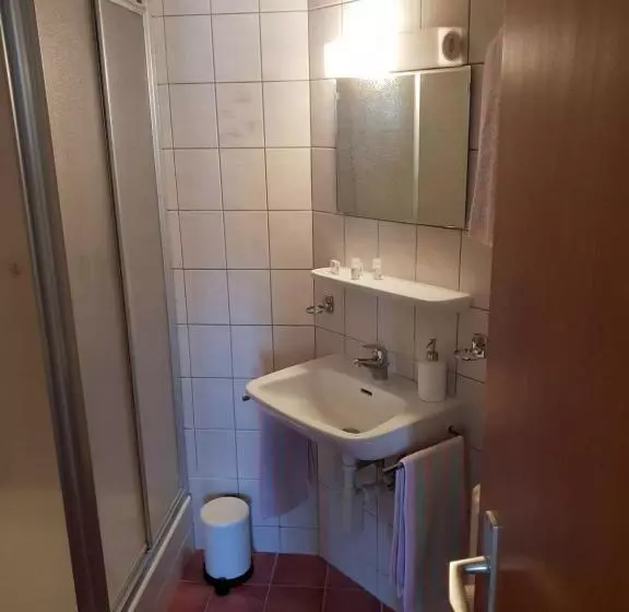 ホテル Auberge De Ballens