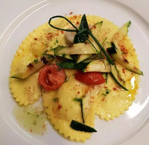 ホテル Auberge De Ballens