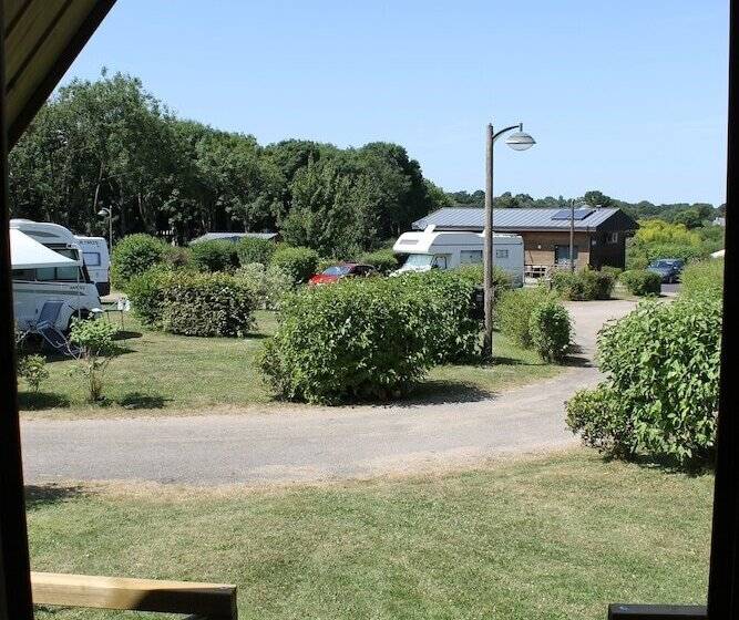 فندق Camping La Tourelle