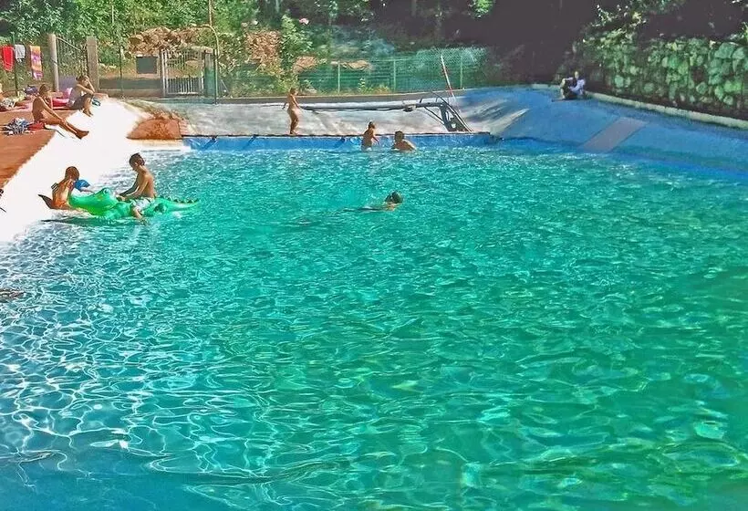 Hotelli Camping Le P Tit Bonheur