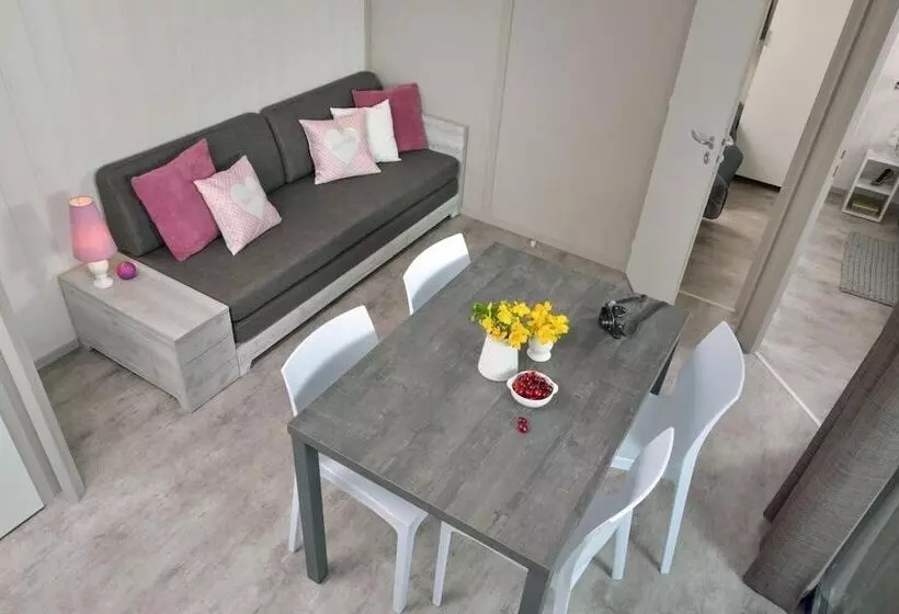 ホテル Camping Moulin De Chaules