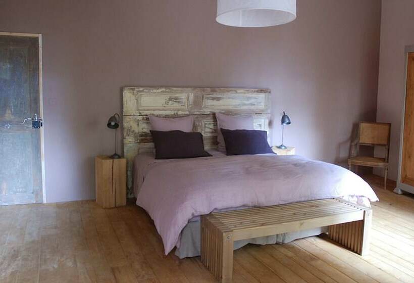 Отель Chateau De Villeclare