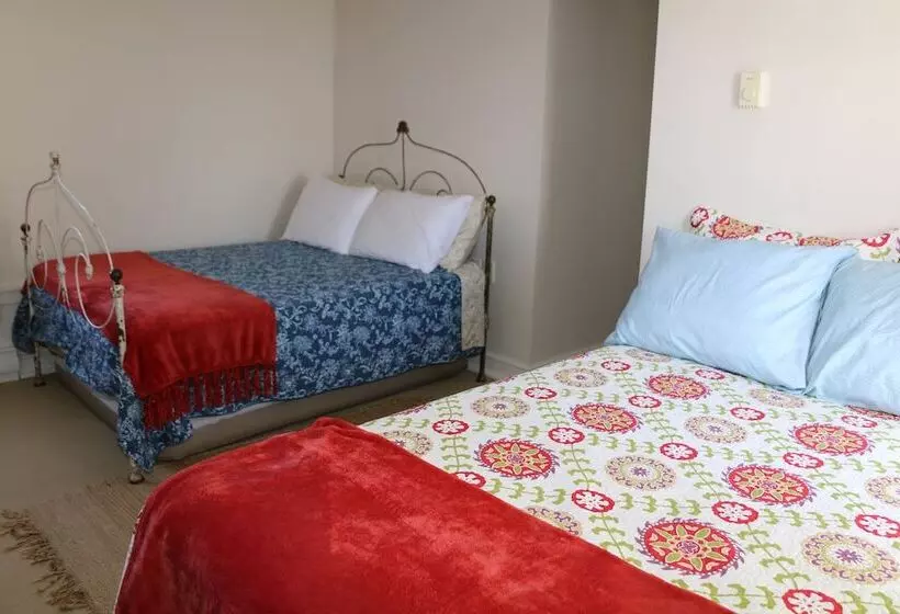 Hotelli Jardine's Inn