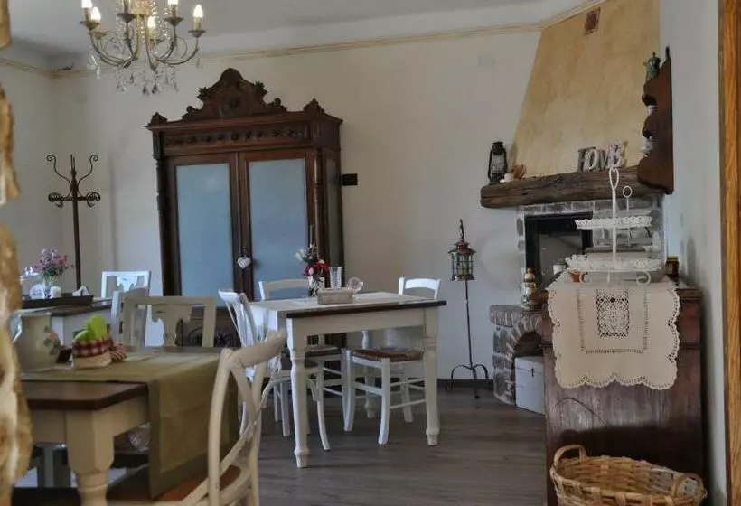 Maaseutuhotelli Il Poggio Di Maro