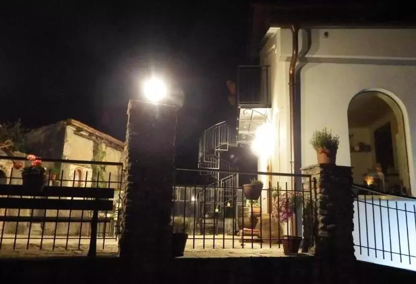 Maaseutuhotelli Il Poggio Di Maro