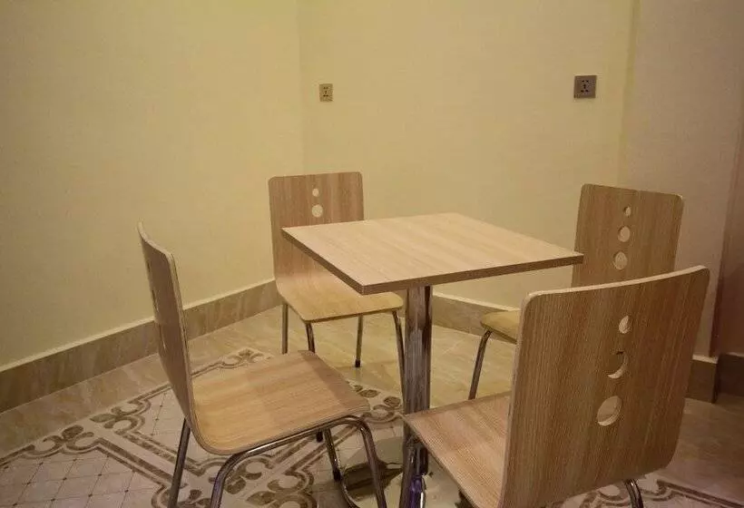 ホテル Takhmao Good Health