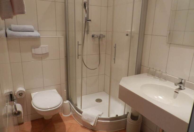 פנסיון Gasthaus Bärmann Hotel Restaurant