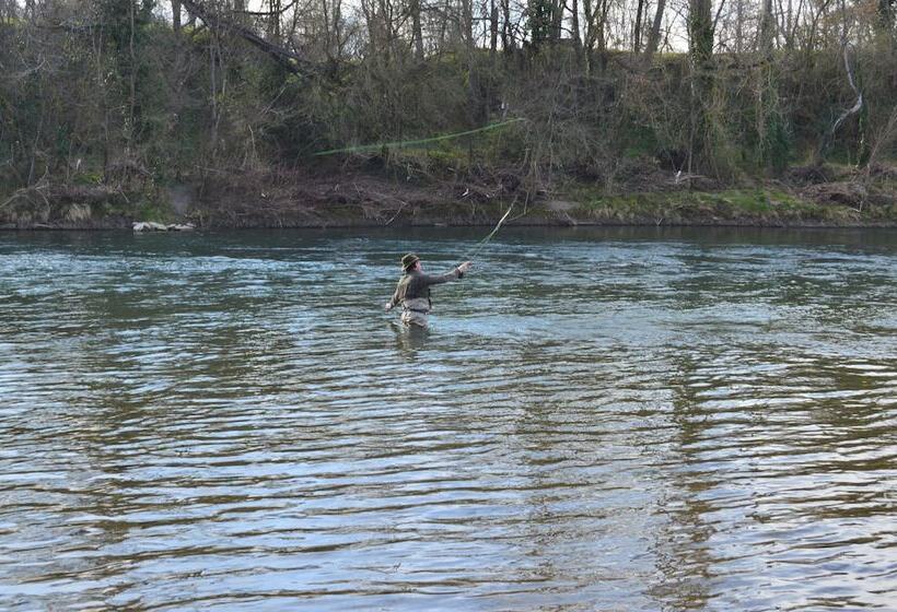 ペンション Maison D'hôtes L'escalère