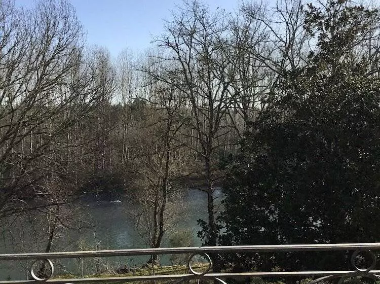 Majatalo Maison D'hôtes L'escalère