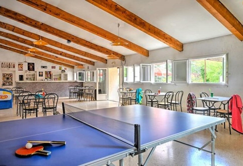 리조트 Village Vacances Les Bories