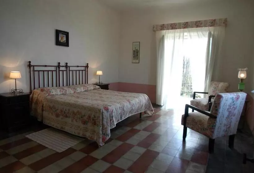 Valle Maira, Agriturismo Nel Parco Dei Nebrodi