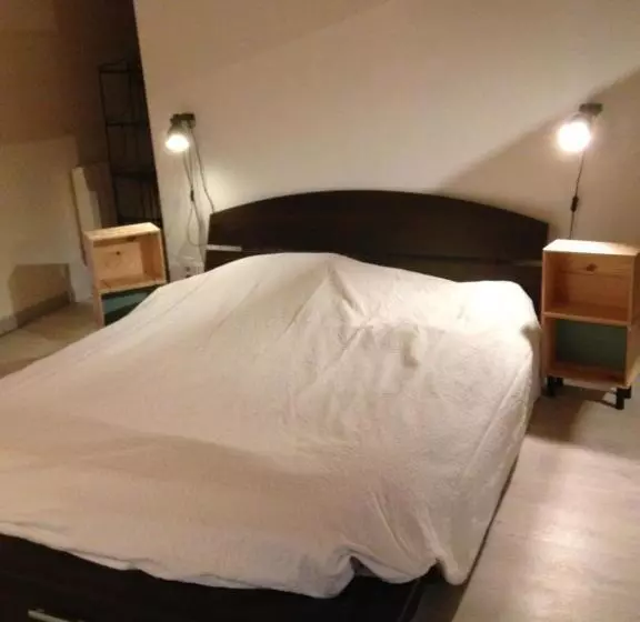 Aamiaismajoitus (B&B) Chambres D Hotes  La Source