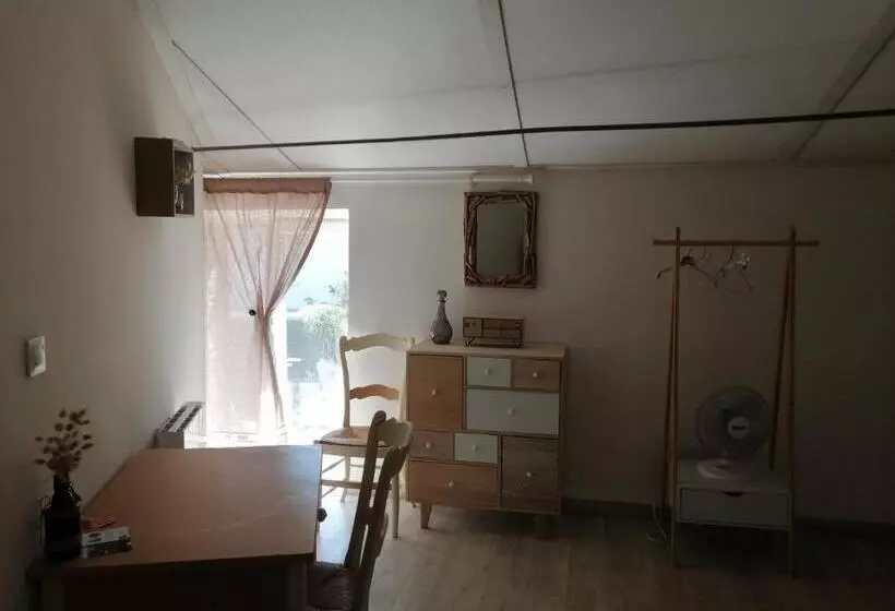 Aamiaismajoitus (B&B) Chambres D Hotes  La Source