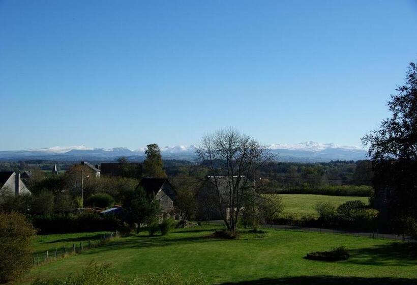 مبيت وإفطار Chateau De Savennes   Caveau De Sabrage