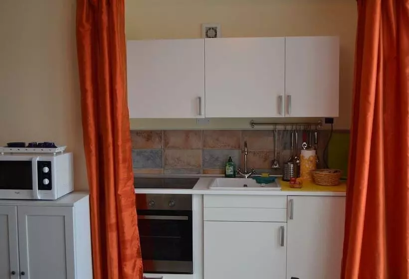 Aamiaismajoitus (B&B) Joie De Vivre