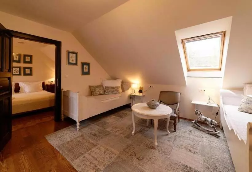 Aamiaismajoitus (B&B) Kosbor Panzió