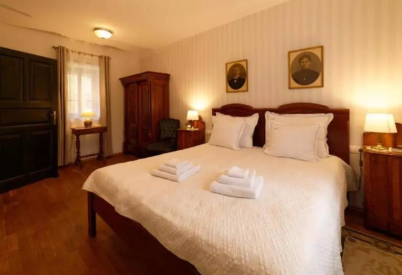 Aamiaismajoitus (B&B) Kosbor Panzió