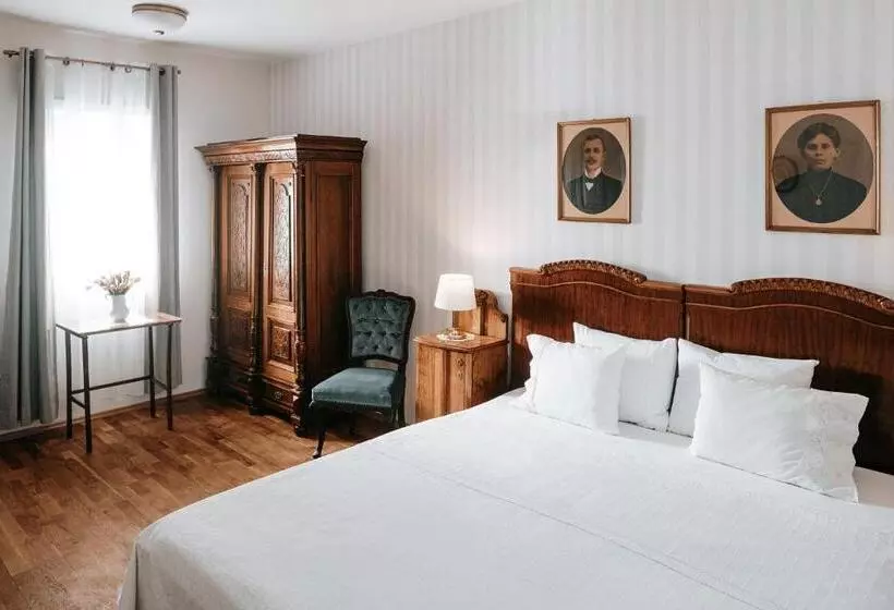 Aamiaismajoitus (B&B) Kosbor Panzió