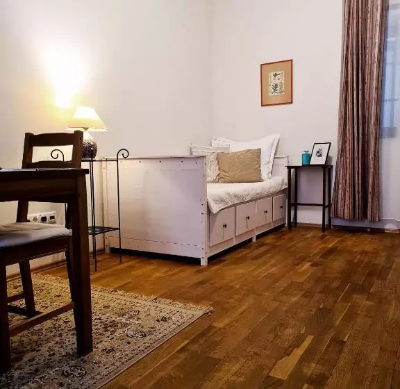 Aamiaismajoitus (B&B) Kosbor Panzió