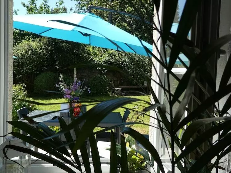 Aamiaismajoitus (B&B) Nuances Bretonnes