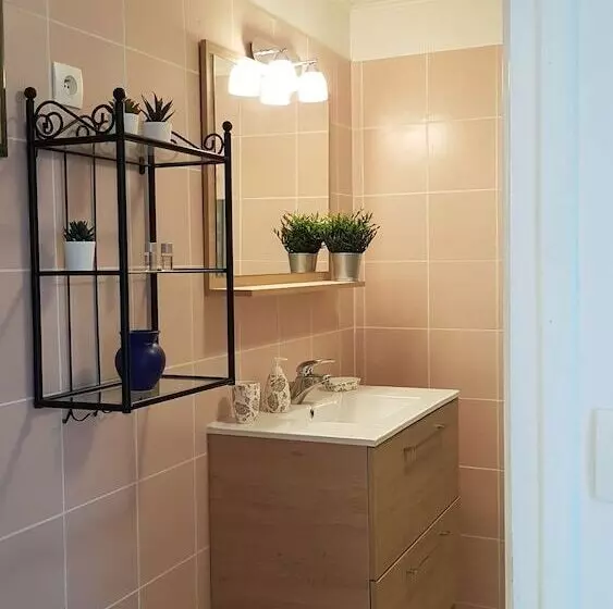 Aamiaismajoitus (B&B) Nuances Bretonnes