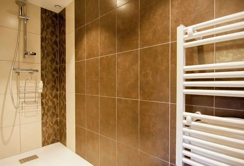 Comfortable Gite In Picturesque Medieval Village