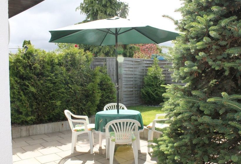 Countryside Bungalow In Pepelow With Lovely Garden