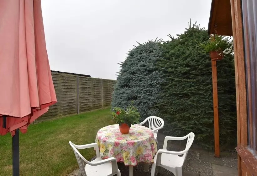 Countryside Bungalow In Pepelow With Lovely Garden