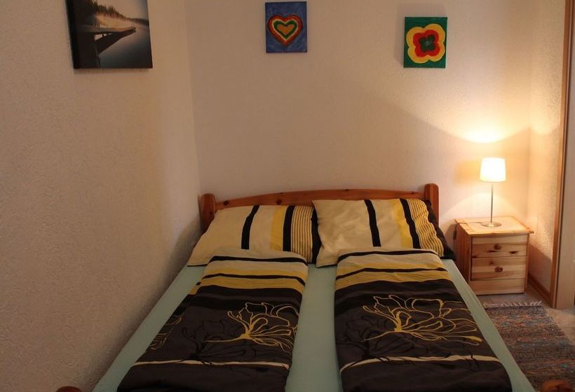 Countryside Bungalow In Pepelow With Lovely Garden