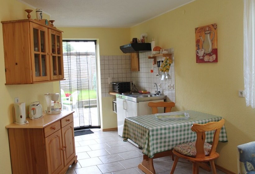 Countryside Bungalow In Pepelow With Lovely Garden