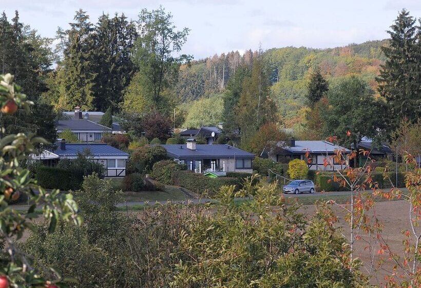 Chalet In Gerolstein With Forest