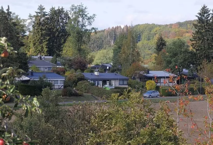 Chalet In Gerolstein With Forest