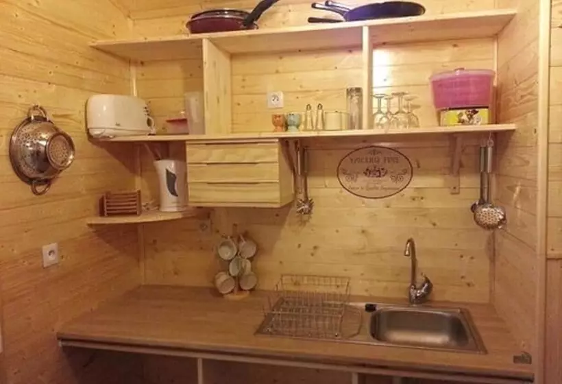 Hotelli Camping La Garenne