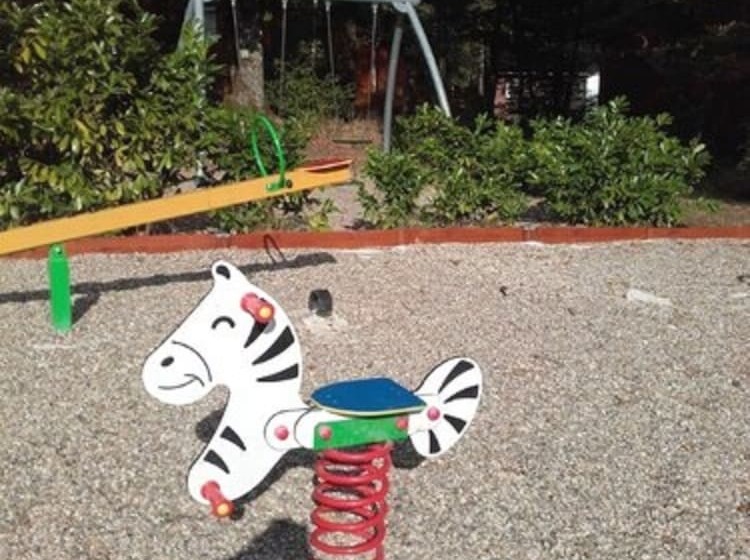 בית מלון כפרי Camping La Garenne