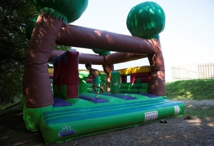 בית מלון כפרי Camping La Garenne