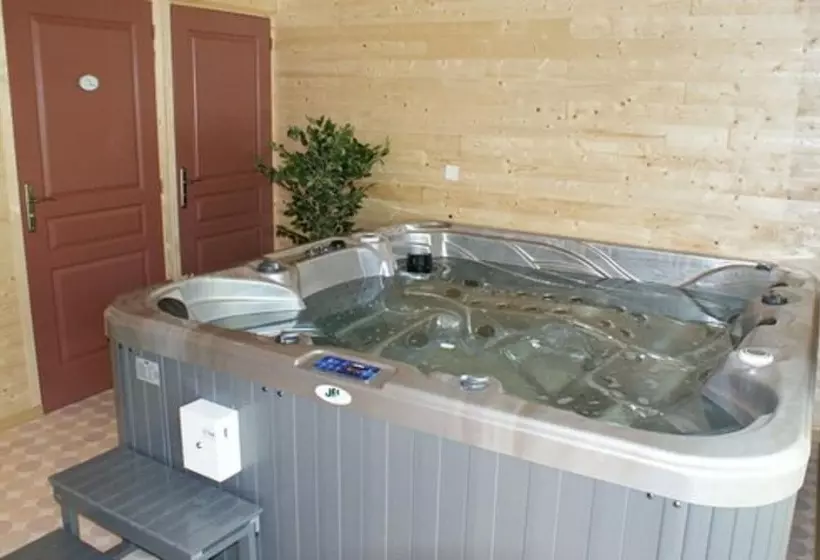 Hotelli Camping La Garenne