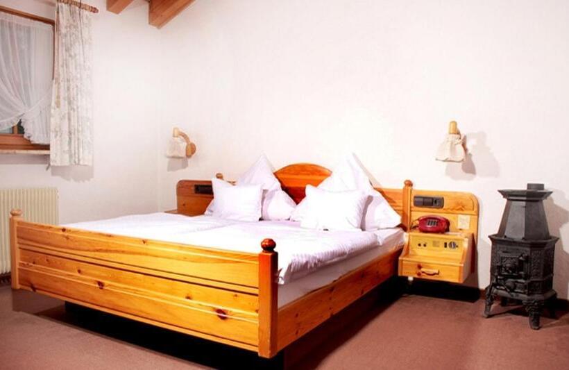 בית מלון כפרי Erlebnisgastronomie Lochmuhle