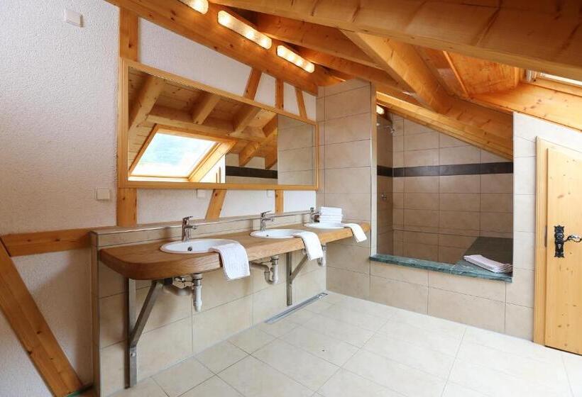 בית מלון כפרי Erlebnisgastronomie Lochmuhle