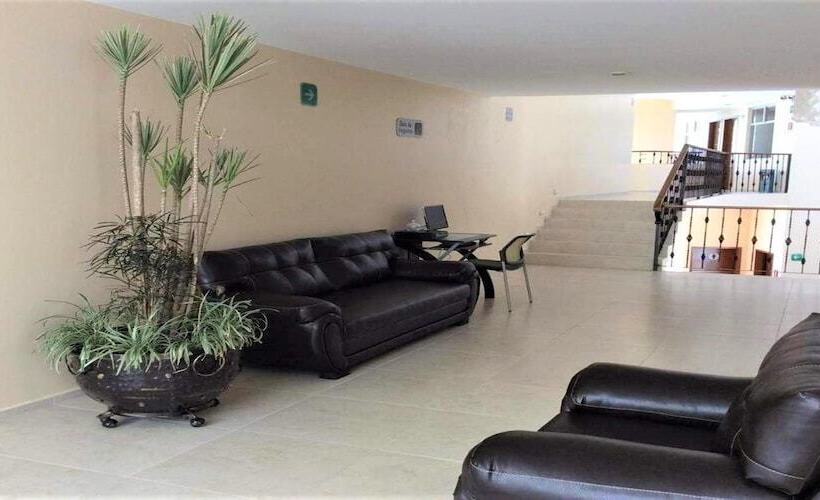 فندق Global Express Pachuca