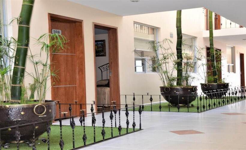 فندق Global Express Pachuca