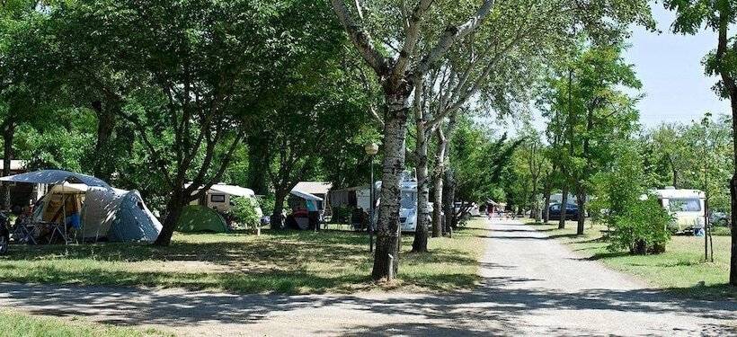 فندق Huttopia Le Moulin