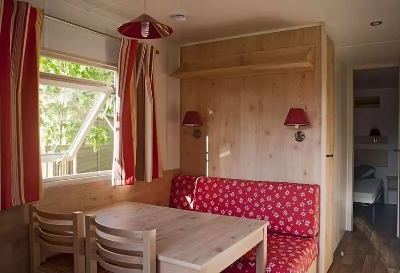 ホテル Huttopia Le Moulin