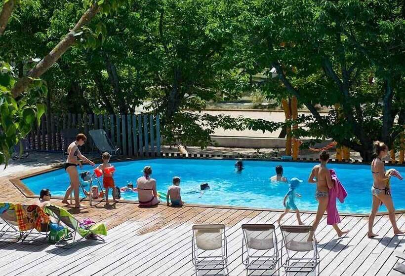 فندق Huttopia Le Moulin