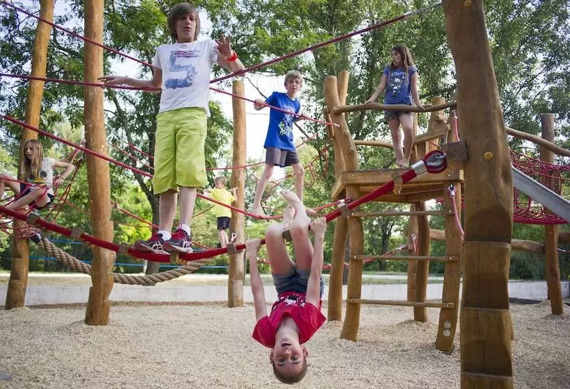 ホテル Huttopia Le Moulin