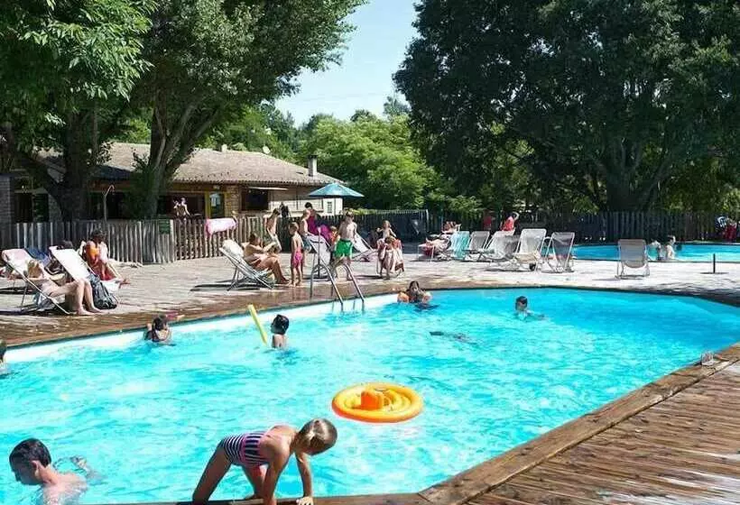 ホテル Huttopia Le Moulin