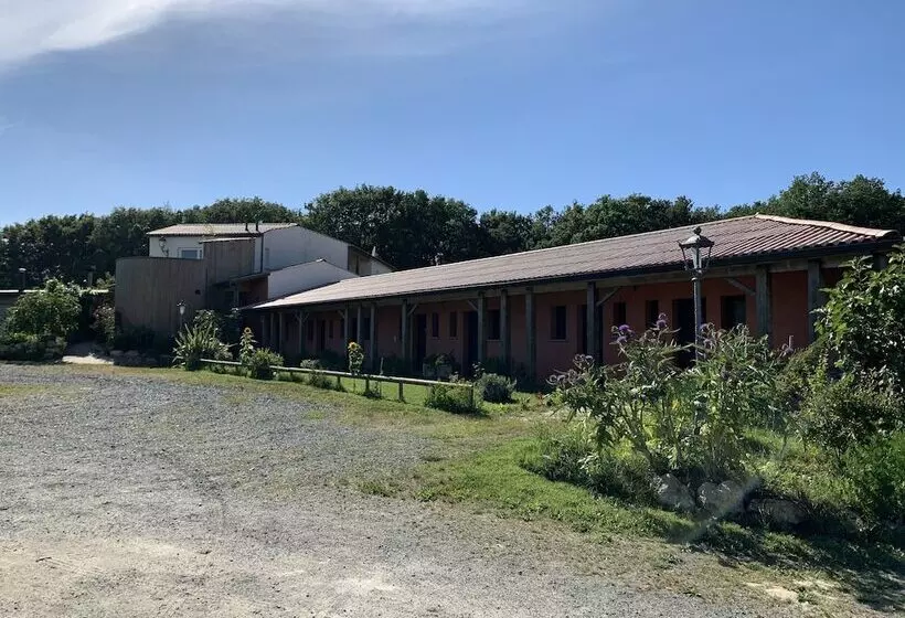 ホテル L Hacienda Villa Verdé