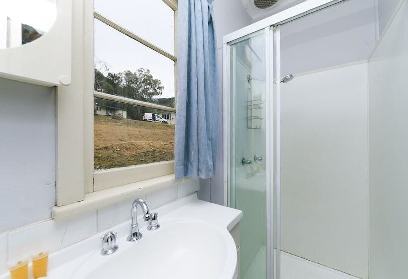 فندق Reflections Burrinjuck Waters Holiday Park